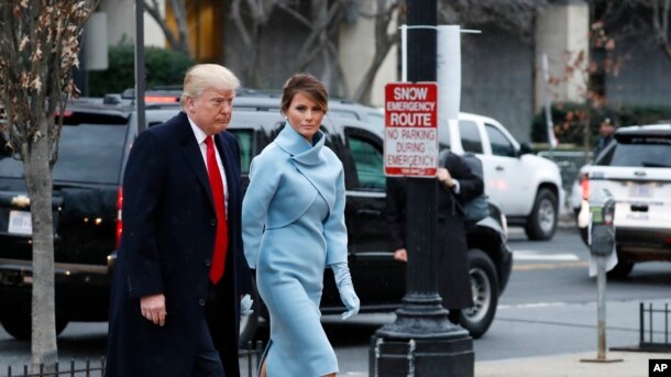 Rais mteule Donald Trump na mkewe Melania katika kanisa la John’s Episcopal Church in Washington