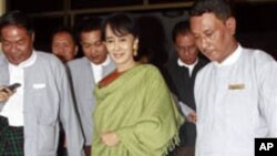 ပါလီမန်ရောက် NLD ဘာလုပ်နိုင်မလဲ