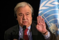 Sekretaris Jenderal PBB Antonio Guterres dalam sebuah kesempatan di Beirut, Lebanon, pada 21 Desember 2021. (Foto: Reuters/Mohammed Azakir)