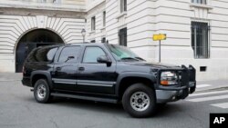 A vehicle believed to transport Paris attacks suspect Salah Abdeslam after his first hearing before French judges departs the courthouse in Paris, France, May 20, 2016. 