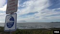 Bảng cảnh báo sóng thần có thể xảy ra tại ven bờ biển ở Berkeley, California (Ảnh: Bùi Văn Phú)