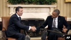 Tổng thống Hoa Kỳ Barack Obama tiếp kiến Tổng thư ký NATO Anders Fogh Rasmussen tại Tòa Bạch Ốc, ngày 31/5/2013.