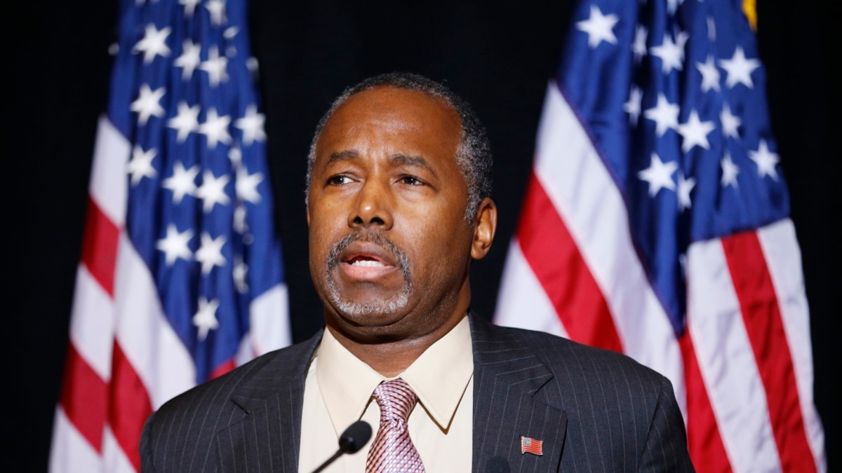 Top Aides Quit Carson Presidential Campaign