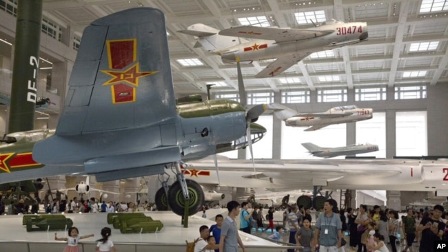 中国军事博物馆展出的军机(资料照片)