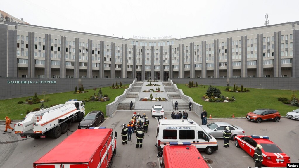 В результате пожара в больнице Святого Георгия в Санкт-Петербурге погибли пять пациентов, находившихся в отделении реанимации с коронавирусом, 12 мая 2020 года