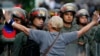Người ủng hộ, phe đối lập xuống đường ở thủ đô Venezuela