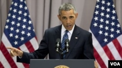 Presiden AS Barack Obama berbicara mengenai perjanjian nuklir dengan Iran di American University di Washington (5/8). (AP/Carolyn Kaster)