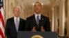 美国总统奥巴马（右）在副总统拜登（左）伴随下在白宫就伊朗核协议发表讲话。（2015年7月14日）