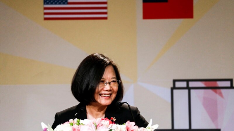 Kemarahan China atas kunjungan presiden ke Taiwan