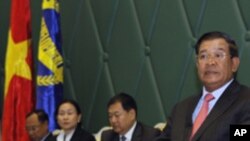 က​ေမၻာဒီးယားဝန္ႀကီးခ်ဳပ္ ဟြန္ဆန္။
