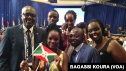 Des participants du YALI 2015 posant avant les échanges avec le président Barack Obama, Washington, lundi 3 aout 2015.