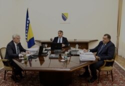 Članovi Predsjedništva BiH Milorad Dodik, Željko Komšić i Šefik Džaferović postigli su dogovor da otkažu sjednice o ANP i mandataru, Sarajevo, 20. august 2019.