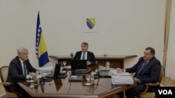 Članovi Predsjedništva BiH Milorad Dodik, Željko Komšić i Šefik Džaferović postigli su dogovor da otkažu sjednice o ANP i mandataru, Sarajevo, 20. august 2019.