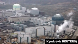 PLTN Tomari milik Hokkaido Electric Power Co. terlihat di Kota Tomari di Pulau Hokkaido utara Jepang, dalam gambar ini diambil oleh Kyodo pada 16 April 2008. (Foto: Ilustrasi/Kyodo via REUTERS)