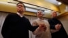 Hong Kong: 3 người sáng lập phong trào Chiếm Trung sẽ tự nạp mình 