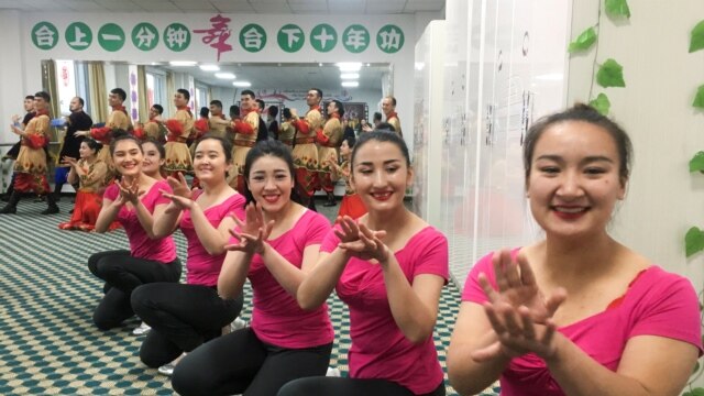时事大家谈:拆清真寺建再教营,中共清洗新疆没有停手 - 9月 29, 2020