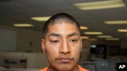 Jacob Harvey - tersangka pemerkosa di penjara Florence, Arizona tahun 2014 - seusai tampil di pengadilan. Serangan seksual kembali terjadi di penjara lain di Arizona, awal Mei 2015. (AP)