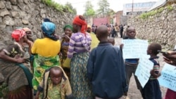 Hutu families camp in front of the office of the Governor of North Kivu, Goma, May 19, 2017.