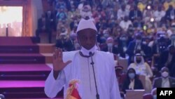 Le président Alpha Condé prête serment pour un 3e mandat, le 15 décembre 2020.