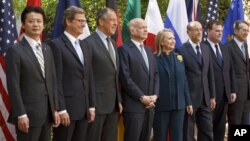 La secretaria de Estado, Hillary Clinton, fue anfitriona de la reunión del G-8 en Washington.