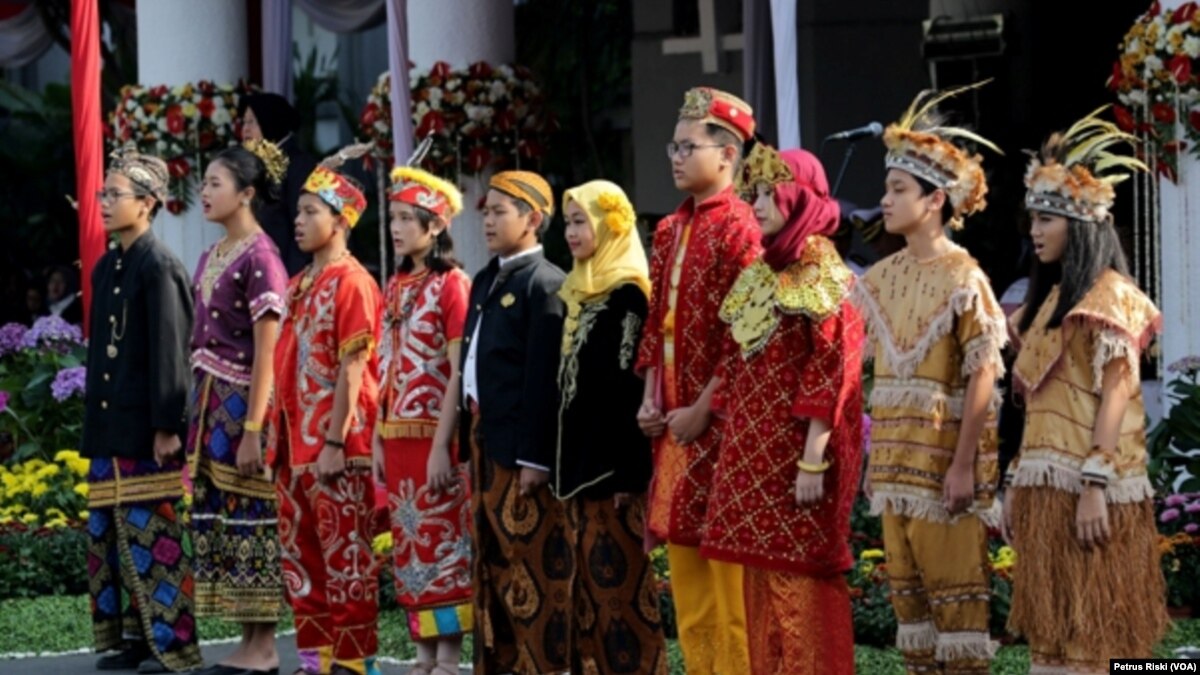 Gambar Yang Menggambarkan Pentingnya Nilai Persatuan Dan Kesatuan Di