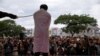 Aceh menerapkan Qanun Jinayat, yang mana hubungan seks sesama jenis dihukum cambuk. (Foto: Reuters/Beawiharta)