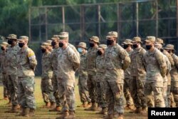 Prajurit Angkatan Darat AS dalam pembukaan Latihan Gabungan Perisai Garuda 2021 di Pusat Latihan Tempur TNI Angkatan Darat di Baturaja, Sumatera Selatan. (Foto: Antara via Reuters)