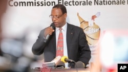 Burundian President of the Independent National Electoral Commission, Pierre Clave Ndayicariye announced the preliminary results for the municipal and legislative elections in Bujumbura, Burundi, July 7, 2015.