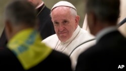 Le pape François au Vatican, le 12 novembre 2015. (AP Photo/Andrew Medichini)