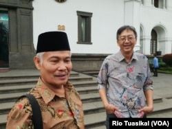 Ketua FKUB Jawa Barat yang juga Sekretaris Umum MUI Jawa Barat Rafani Akhyar mengatakan anggaran 500 juta akan diarahkan ke seminar dan pelatihan bagi masyarakat akar rumput. (Foto: VOA/Rio Tuasikal)