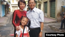 Gia đình nhà giáo Phạm Minh Hoàng.