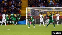 L'équipe du Nigeria célèbre un but marqué face au Mali, le 8 novembre 2015. (REUTERS/Ivan Alvarado)
