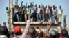 Les enseignants en grève négocient mais poursuivent leur mouvement en Guinée