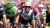 Mark Cavendish célèbre une victoire d'étape au Tour de France, le 7 juillet 2016. (AP Photo/Christophe Ena)
