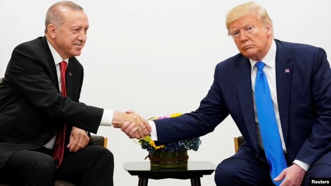 2019年6月29日大阪G20领导人峰会上美国总统特朗普与土耳其总统埃尔多安会晤