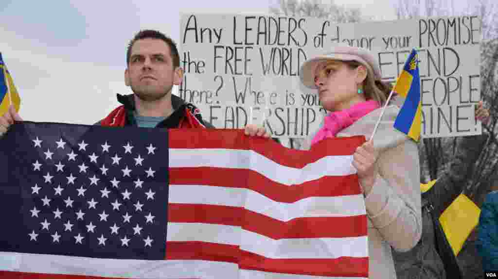 American Ukrainians protest near White House