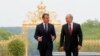 Тема України і Сирії на переговорах президента Франції Макрона з Путіним