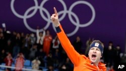 Gold medallist and new Olympic record holder Sven Kramer of The Netherlands celebrates after the men's 5,000 meters race at the Gangneung Oval at the 2018 Winter Olympics in Gangneung, South Korea, Sunday, Feb. 11, 2018. (AP Photo/Vadim Ghirda)