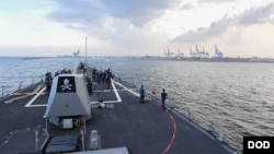 미 해군의 탄도미사일 장착 구축함인 USS 키드호가
인도, 일본과의 '말라바르' 합동해상훈련에 참가하기
위해 지난 9일 인도 벵골만에 도착했다.