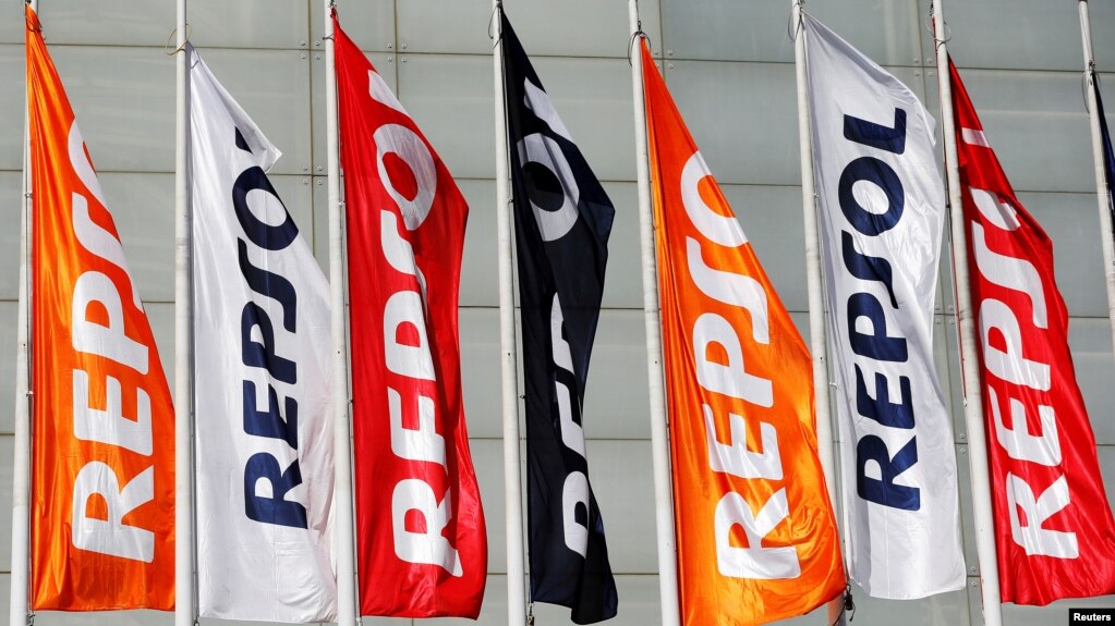 Cá» Repsol táº¡i má»™t Ä‘áº¡i há»™i cá»• Ä‘Ã´ng á»Ÿ Madrid, TÃ¢y Ban Nha, thÃ¡ng 5/2017 