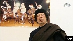 Ông Gadhafi lên đài truyền hình đòi quân nổi dậy ở Misrata phải đầu hàng, và yêu cầu NATO chấp nhận ngưng bắn để đàm phán