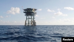 A Vietnamese floating guard station is seen on Truong Sa islands or Spratly islands in this April 12, 2010 picture. REUTERS/Stringer/File Photo