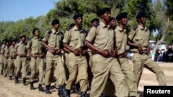  索馬里警察進行列隊訓練- 資料照片