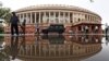 Gedung parlemen India di New Delhi, India 20 Juli 2018. Parlemen India mulai melangsungkan pemungutan suara, Senin (18/7), untuk presiden baru. (Foto: REUTERS/Adnan Abid)