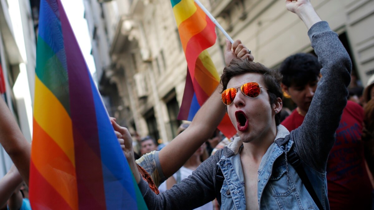 Turkish Capital Bans LGBT Cinema, Exhibitions