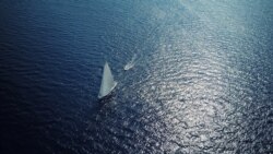 Kapal layar Teatime terlihat di Laut Mediterania, 20 Agustus 2018. (Foto: Sailingteatime.com via REUTERS)