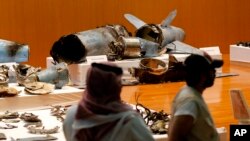 사우디아라비아는 자국 석유시설 공격 현장에서 발견된 무인기와 미사일 파편을 지난해 9월 공개하고, 공격에 관여한 이란의 역할을 입증했다고 주장했다. 