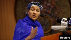 Minister of Environment Amina Mohammed speaks at the opening session of a Public Lecture on Nigeria and the commonwealth of Nations in Abuja, Nigeria, Feb. 18, 2016. 