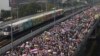 Massa Kembali Berunjuk Rasa di Bangkok