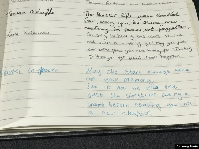 Trang này có những dòng: “Cuộc sống tốt đẹp mà bạn tìm, mong rằng giờ bạn đang ở đó, an nghỉ và không bị quên lãng.” Người khác viết: “Mong các vì sao luôn soi sáng để ghi nhớ bạn. Mong rằng đây không phải là dấu chấm hết mà chỉ là người kể chuyện ngừng lại để lấy hơi và bắt đầu chương mới.”